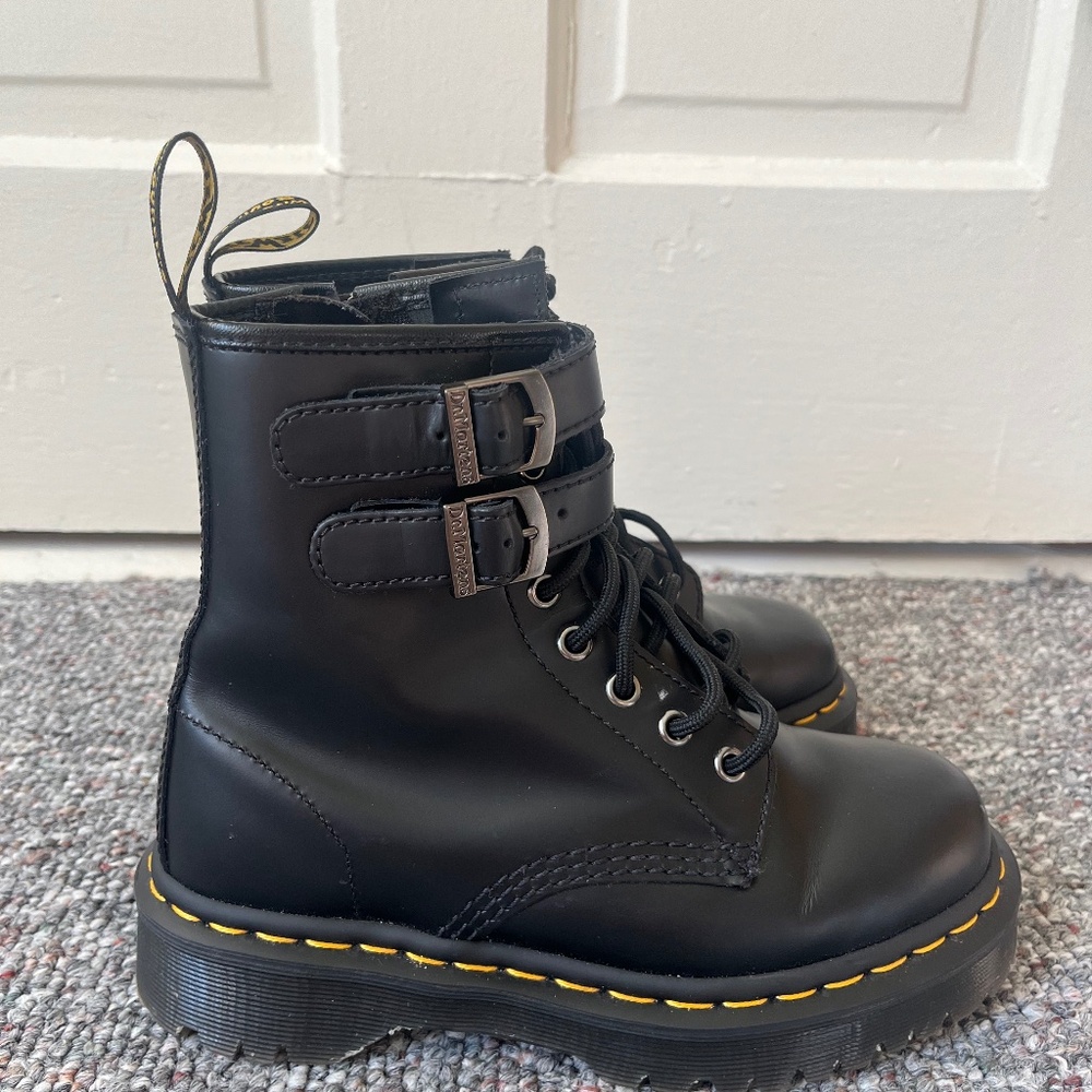 Women's Doc Martens Size 6